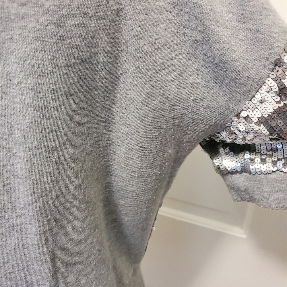Michael Michael Kors Grey Knit with Floral Sequin Top Size Large, shimmer - Picture 7 of 10